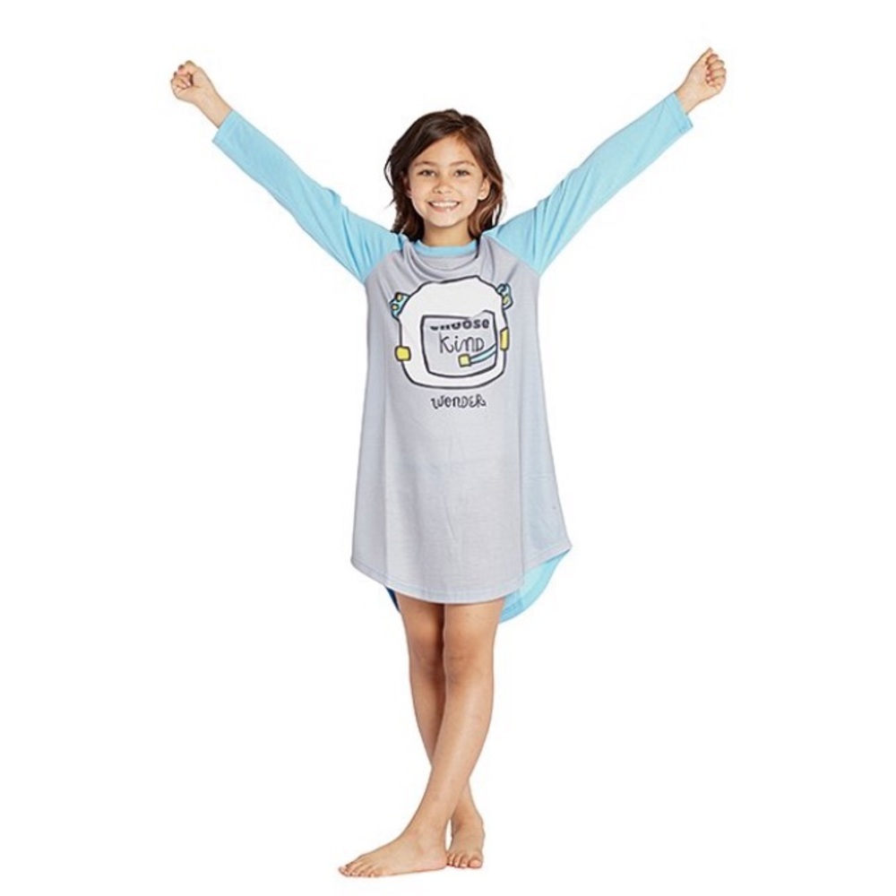 Wonder Astronauts Raglan Nightgown long sleeves Girl’s Size Medium
